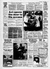 Lincolnshire Echo Monday 02 January 1989 Page 3