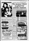 Tamworth Herald Friday 15 December 1989 Page 29