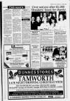 Tamworth Herald Friday 15 December 1989 Page 39