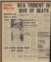 Daily Mirror Saturday 04 June 1966 Page 28