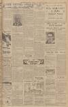 Leeds Mercury Tuesday 16 December 1930 Page 7