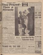Sunday Mirror Sunday 31 August 1941 Page 3