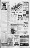Huddersfield Daily Examiner Friday 28 August 1981 Page 3