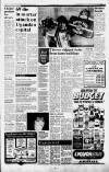 Huddersfield Daily Examiner Wednesday 24 February 1982 Page 9