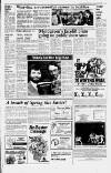 Huddersfield Daily Examiner Monday 05 April 1982 Page 7