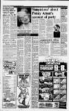 Huddersfield Daily Examiner Wednesday 01 December 1982 Page 11