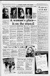 Huddersfield Daily Examiner Tuesday 24 April 1990 Page 9