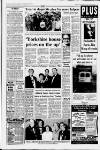 Huddersfield Daily Examiner Monday 08 October 1990 Page 3