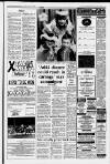 Huddersfield Daily Examiner Monday 03 December 1990 Page 11