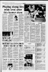 Huddersfield Daily Examiner Monday 03 January 1994 Page 19