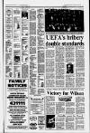 Huddersfield Daily Examiner Thursday 05 October 1995 Page 19
