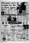 Grimsby Daily Telegraph Wednesday 01 November 1989 Page 6