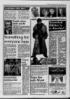 Grimsby Daily Telegraph Friday 30 October 1992 Page 17