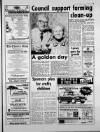 Torbay Express and South Devon Echo Tuesday 13 November 1990 Page 9