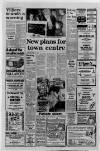 Scunthorpe Evening Telegraph Friday 07 December 1979 Page 11