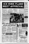 Paisley Daily Express Saturday 02 December 1989 Page 3