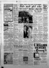 Sunday Sun (Newcastle) Sunday 01 May 1960 Page 9