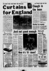Sunday Sun (Newcastle) Sunday 16 October 1977 Page 32