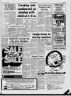 Rugby Advertiser Friday 30 January 1976 Page 5