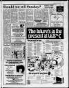 Fulham Chronicle Friday 19 November 1982 Page 25