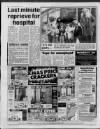 Fulham Chronicle Thursday 04 December 1986 Page 10
