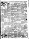 Hampshire Advertiser Saturday 25 November 1933 Page 3