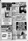 Macclesfield Express Thursday 25 November 1982 Page 27