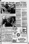 Macclesfield Express Thursday 25 November 1982 Page 33
