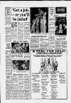 Horley & Gatwick Mirror Friday 07 March 1986 Page 19