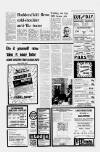 Huddersfield and Holmfirth Examiner Saturday 26 October 1974 Page 9