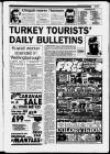 NORTHANTS HERALD & POST Thursday August 30 1990 PAGE 3 NEWS Clingain leaves Thomson P5: Quick on th draw teenager