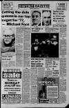 Gwent Gazette Thursday 06 January 1977 Page 1
