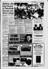 East Kilbride News Friday 22 April 1994 Page 9