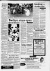 Llanelli Star Thursday 15 October 1992 Page 3