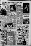 Manchester Evening News Friday 02 December 1966 Page 17