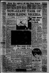 Manchester Evening News Monday 12 January 1970 Page 17