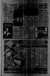 Manchester Evening News Thursday 14 November 1974 Page 17