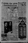 Manchester Evening News Friday 09 January 1976 Page 13