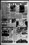 Manchester Evening News Friday 05 February 1982 Page 15