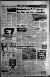 Manchester Evening News Friday 01 October 1982 Page 17