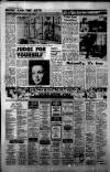 Manchester Evening News Monday 01 November 1982 Page 2