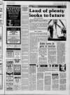 Scarborough Evening News Monday 16 April 1990 Page 33